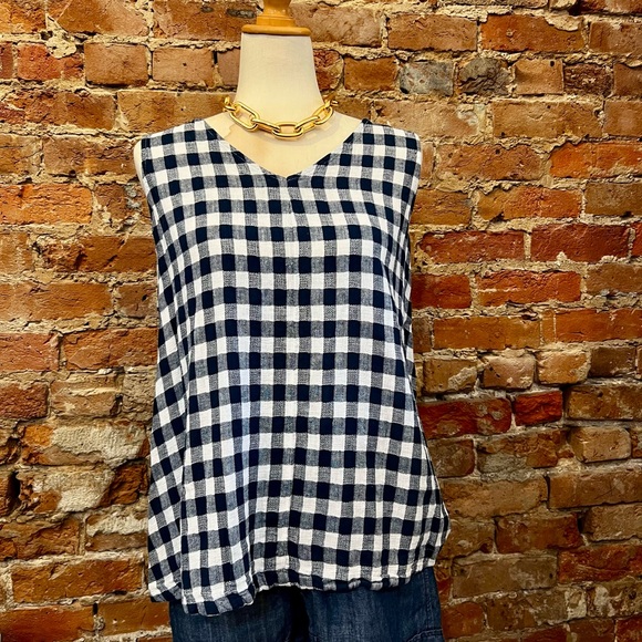 Time and Tru Blue and White Sleeveless Boxy Blouse - Picture 1 of 1